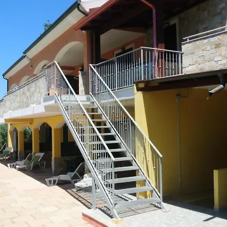 Gli Sul Mare Apartment
